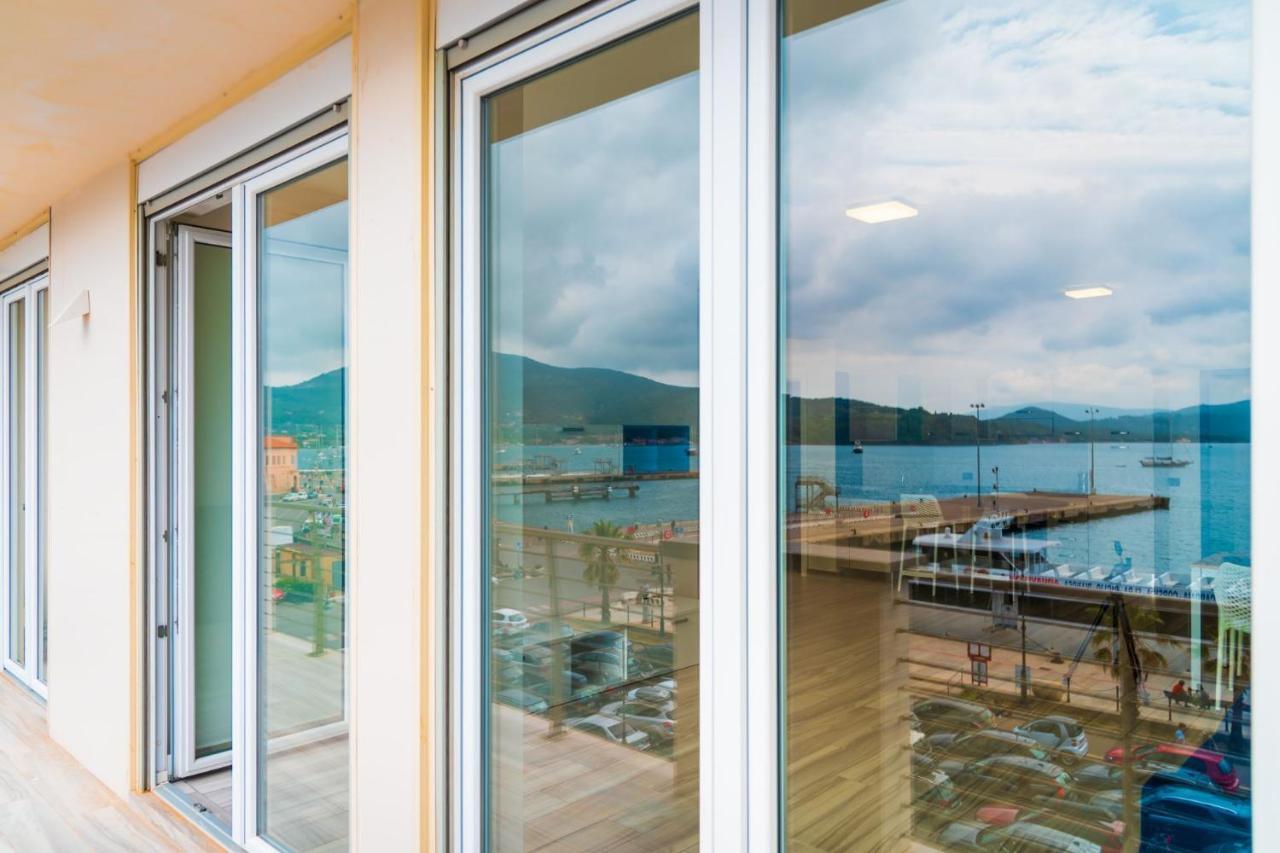 Appartamento Fronte Mare Portoferraio Exteriér fotografie